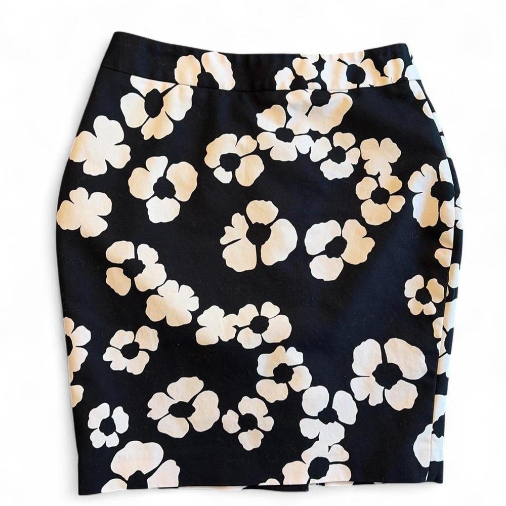 Loft Curvy Petite Floral Pencil Skirt